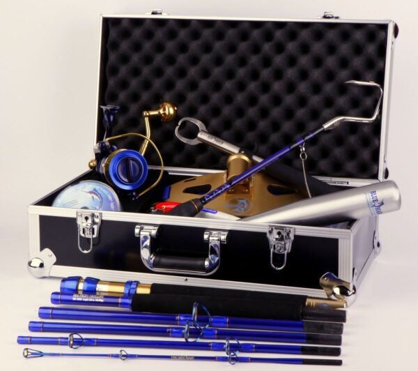 Набор подарочный для рыбака-путешественника Traveling Fishermen Suitcase — изображение 3